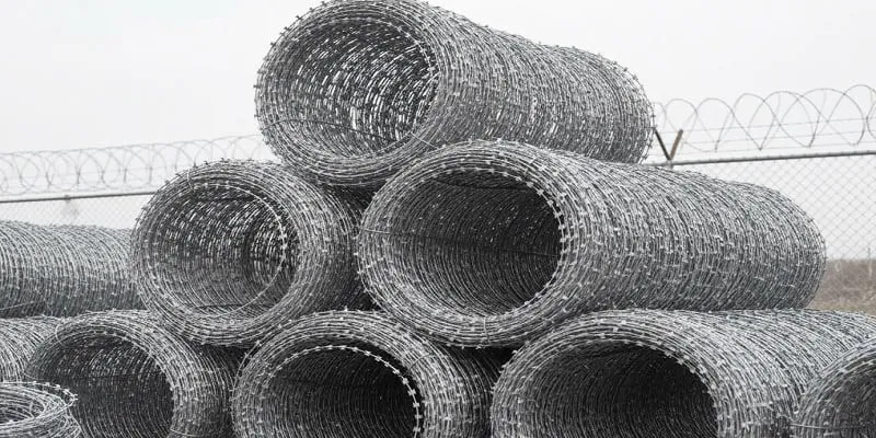 نمایی از سیم خاردار حلقوی